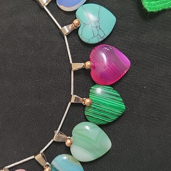 Set of 8 Heart Pendants & 18" Chain - NWOT - Picture 4 of 5